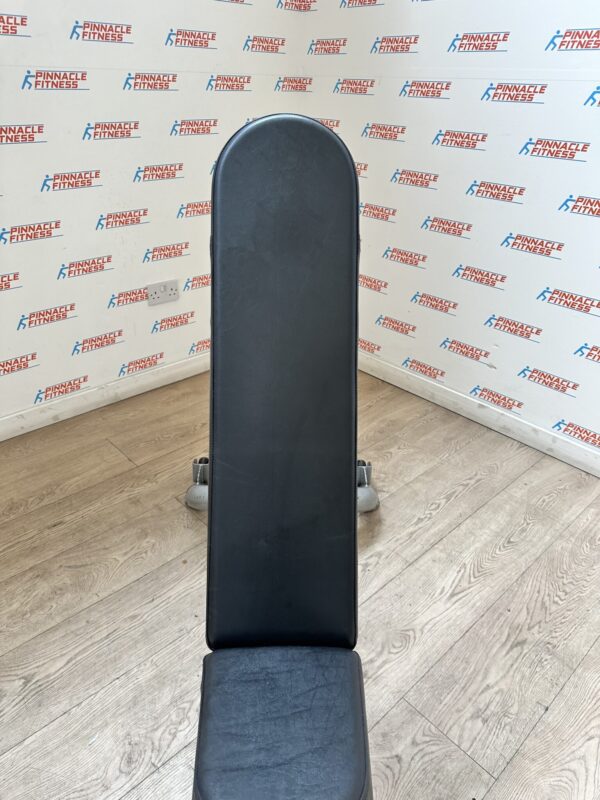 Matrix Aura G3 Adjustable Incline Bench - Image 12
