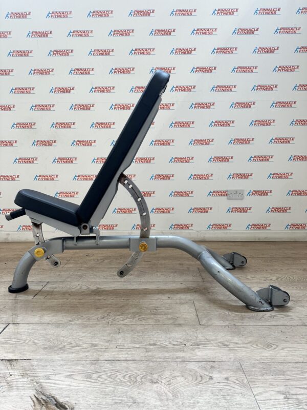 Matrix Aura G3 Adjustable Incline Bench - Image 13