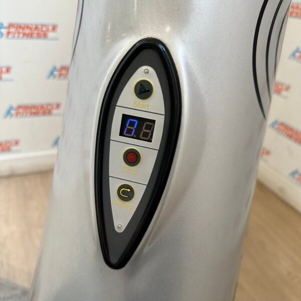 Powerplate Pro 5 Used - Image 5