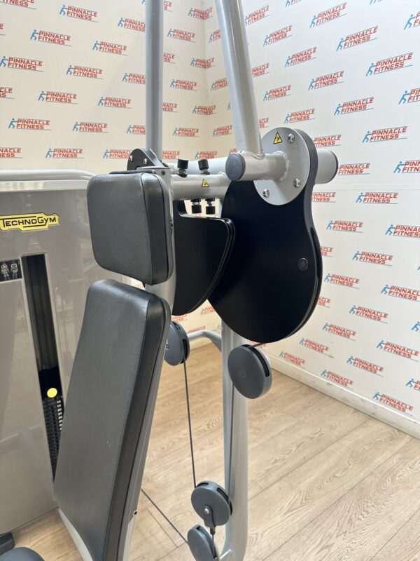 Technogym Element Vertical Traction - Image 9