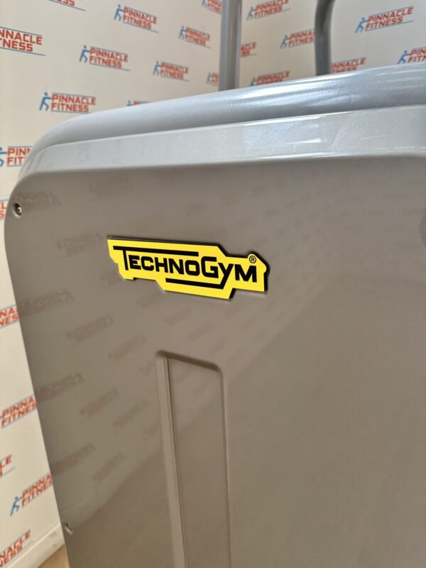 Technogym Element Vertical Traction - Image 14