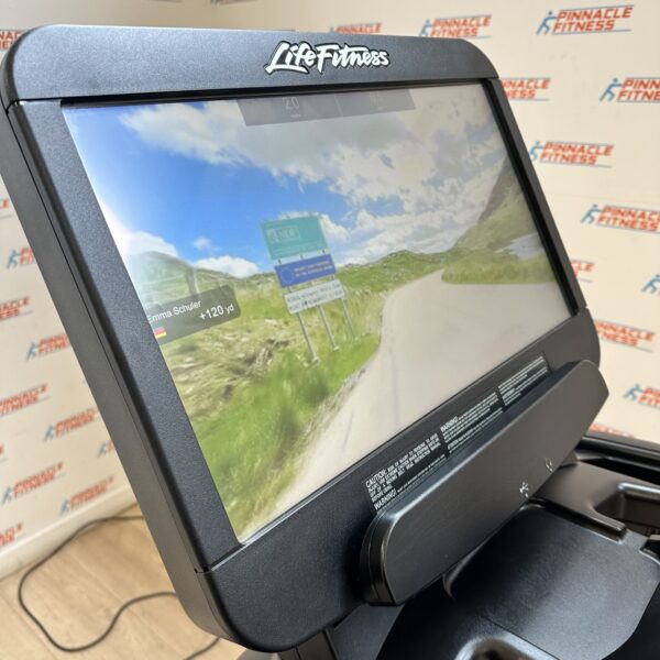Life Fitness 95T Elevation Series Treadmill with Discover SE3HD Console - Image 14