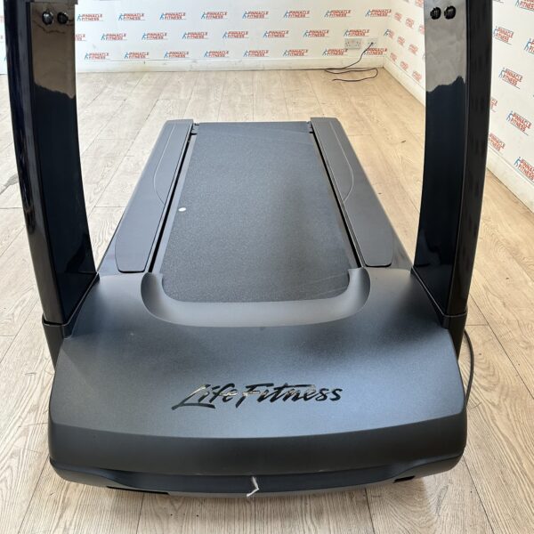 Life Fitness 95T Elevation Series Treadmill with Discover SE3HD Console - Image 8