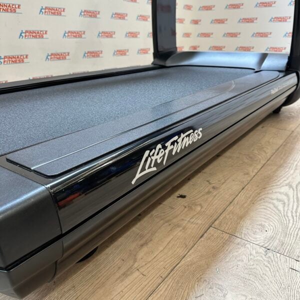 Life Fitness 95T Elevation Series Treadmill with Discover SE3HD Console - Image 6