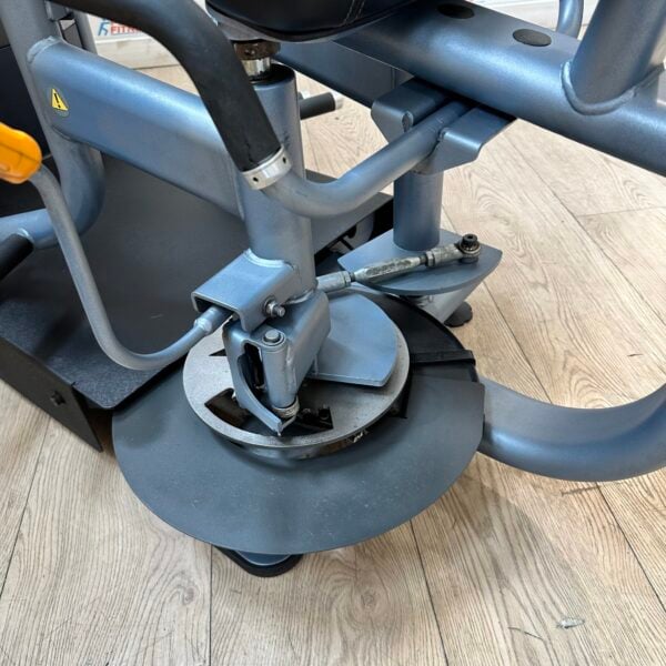 Precor Discovery Series Inner Thigh - Abductor - Image 9