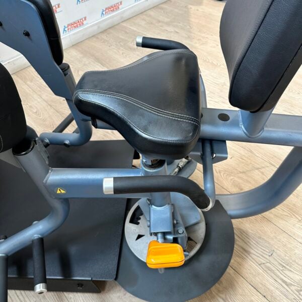 Precor Discovery Series Inner Thigh - Abductor - Image 8