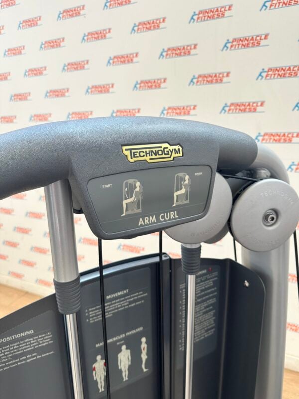 Technogym Selection Arm Curl - Image 2