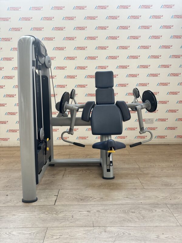 Technogym Selection Arm Curl - Image 11