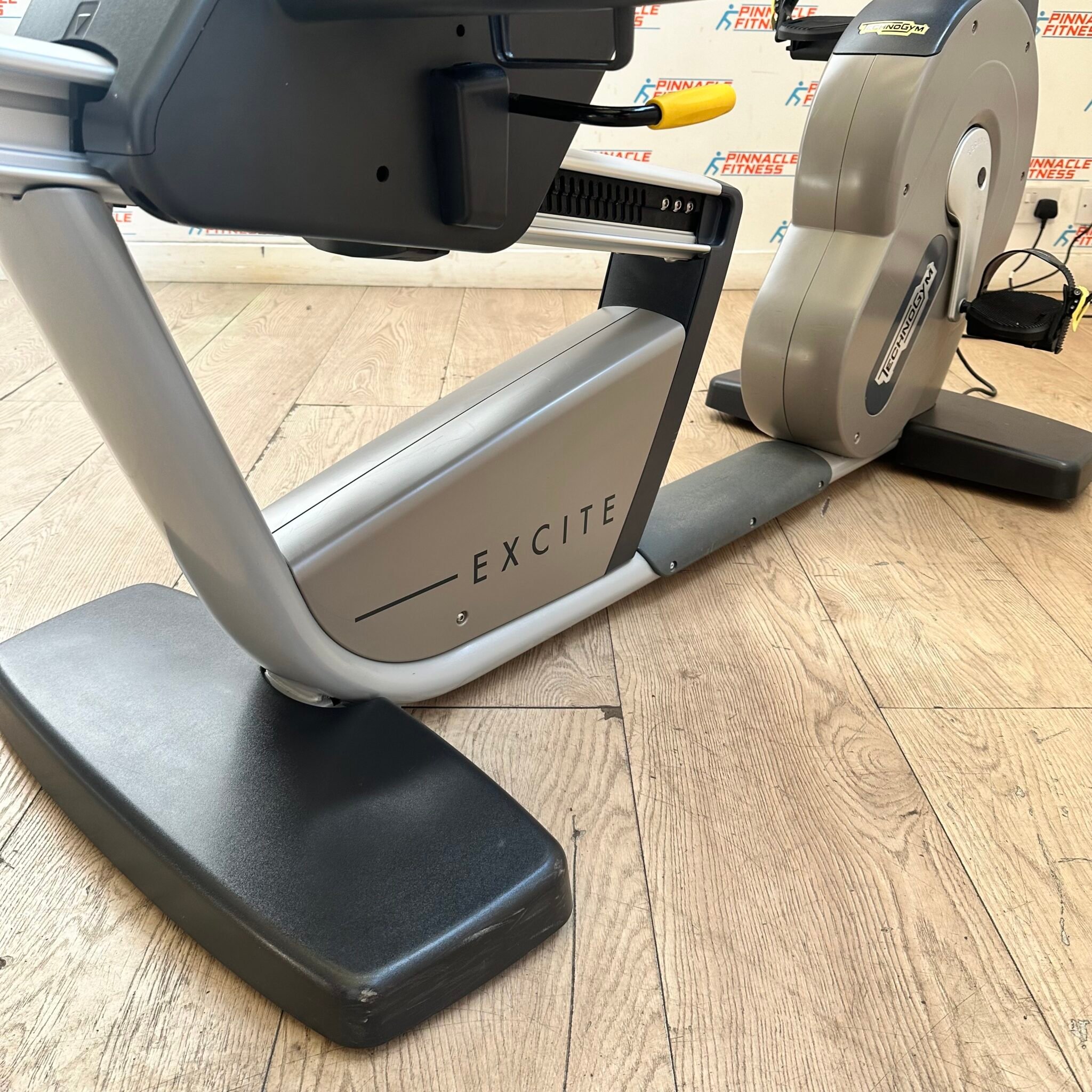 Technogym recumbent bike for sale outlet