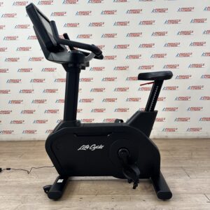 Life Fitness Integrity Series Upright Bike with Discover SE3 HD Console (Satin Black Edition)