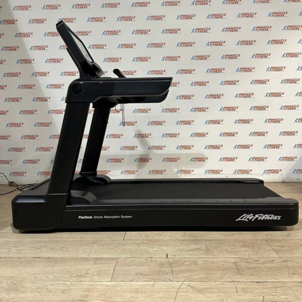 Life Fitness Integrity + Treadmill with Discover SE3HD Console Satin Black Edition - Image 3