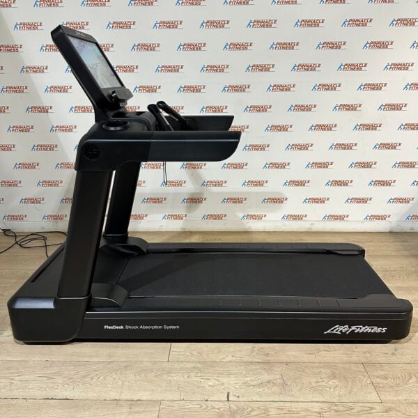 Life Fitness Integrity + Treadmill with Discover SE3HD Console Satin Black Edition - Image 6