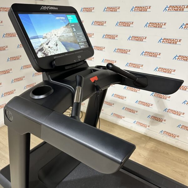 Life Fitness Integrity + Treadmill with Discover SE3HD Console Satin Black Edition - Image 11