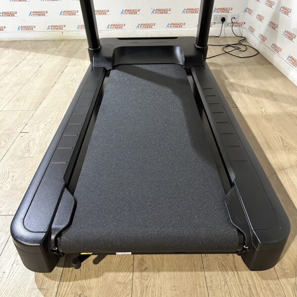 Life Fitness Integrity + Treadmill with Discover SE3HD Console Satin Black Edition - Image 8