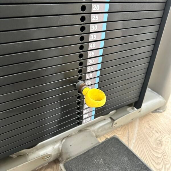 Pulse Evolve Series Abductor Machine - Image 12