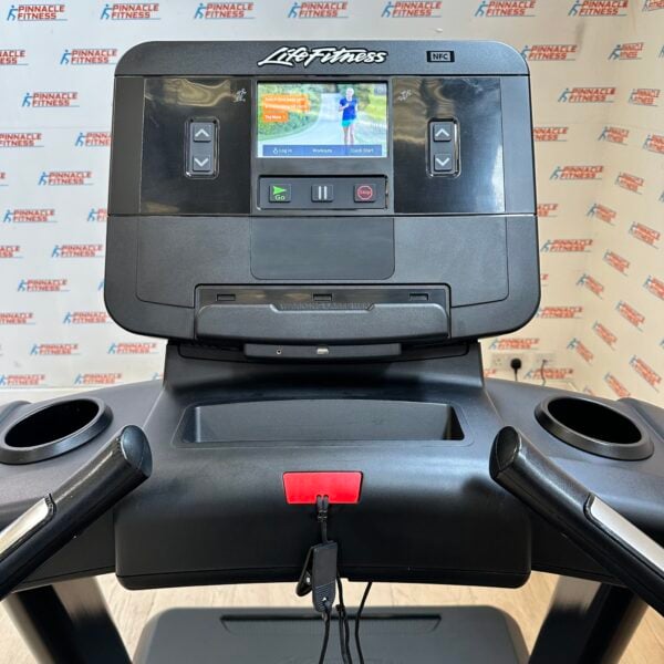 LIFE FITNESS Integrity Series Treadmill with X Console - Image 23