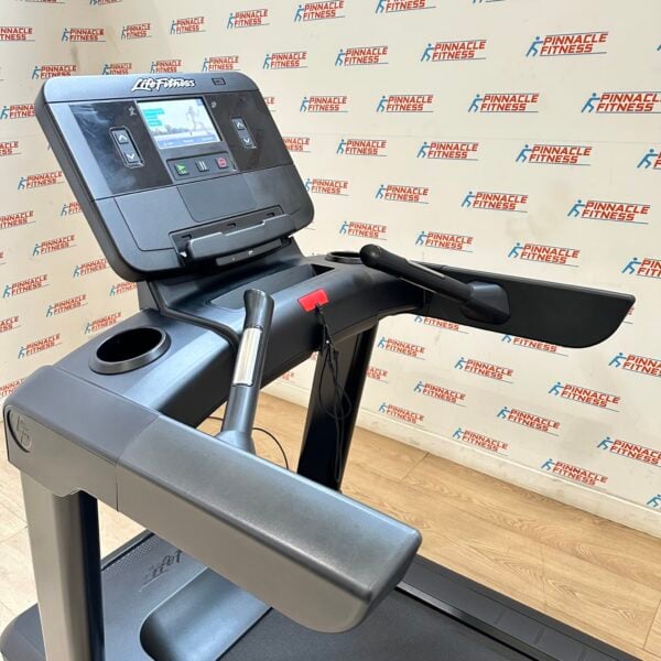 LIFE FITNESS Integrity Series Treadmill with X Console - Image 22