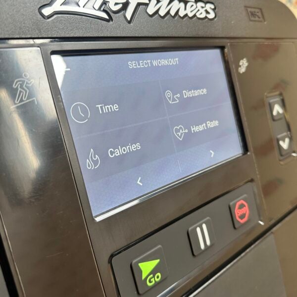 LIFE FITNESS Integrity Series Treadmill with X Console - Image 11