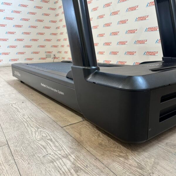 LIFE FITNESS Integrity Series Treadmill with X Console - Image 9