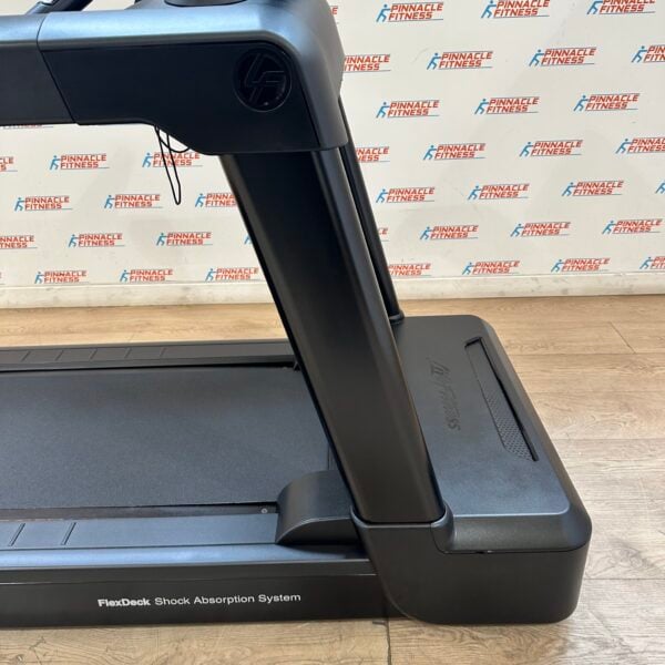 LIFE FITNESS Integrity Series Treadmill with X Console - Image 8