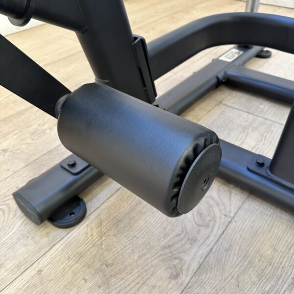 Plate Loaded Iso Lateral Leg Extension by Blitz Fitness - Image 16
