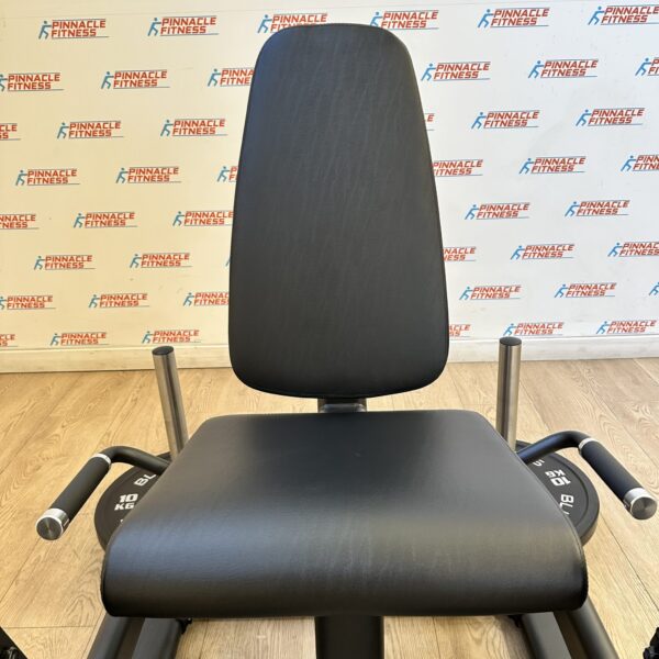 Plate Loaded Iso Lateral Leg Extension by Blitz Fitness - Image 25
