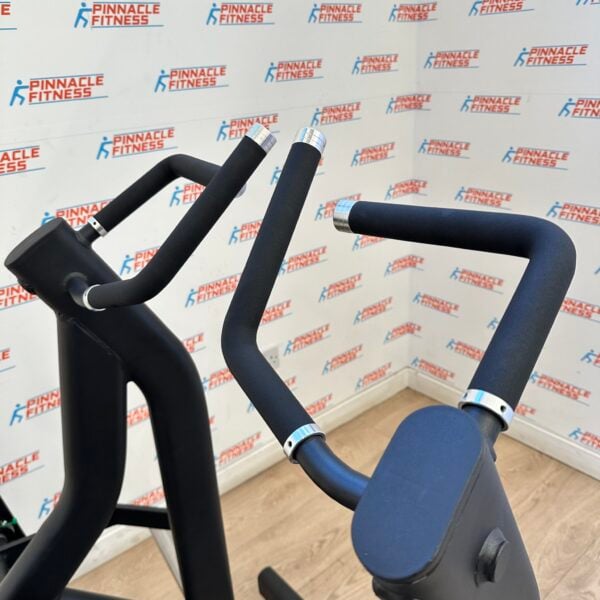 Plate Loaded Seated Row by Blitz Fitness - Image 8