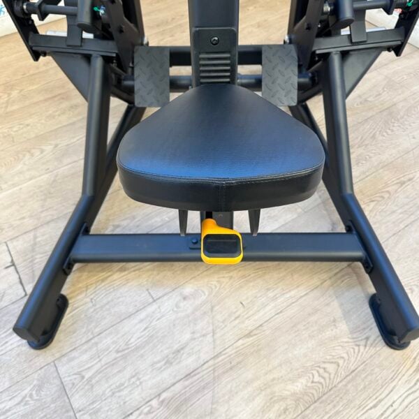 Plate Loaded Seated Row by Blitz Fitness - Image 12