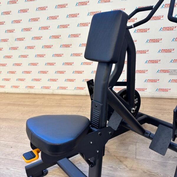 Plate Loaded Seated Row by Blitz Fitness - Image 13