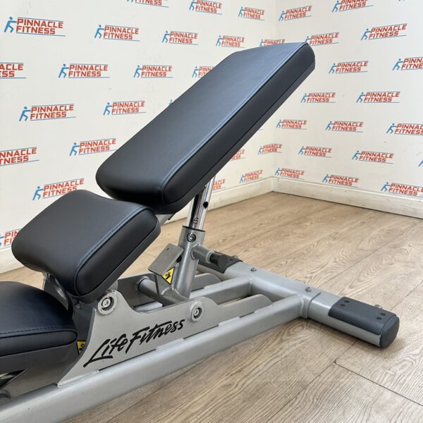 Life Fitness Signature Series Multi Adjustable Weights Bench - Image 15