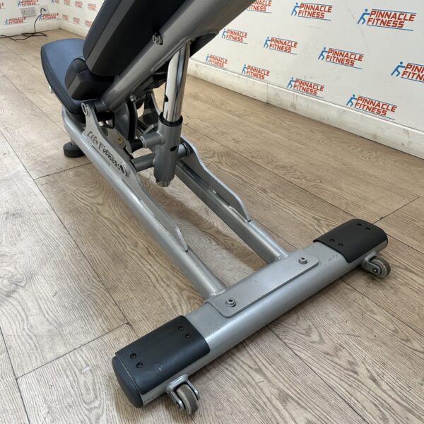 Life Fitness Signature Series Multi Adjustable Weights Bench - Image 17