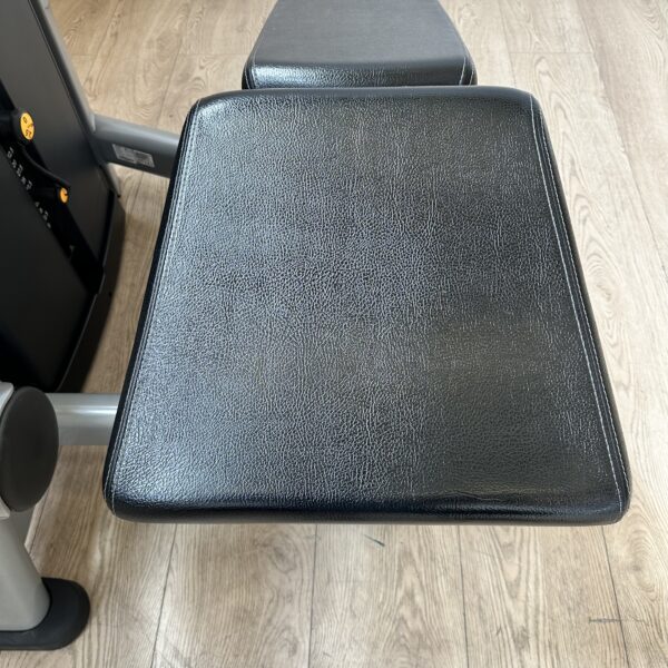 LIFE FITNESS Insignia Series Lying Leg Curl - Image 8