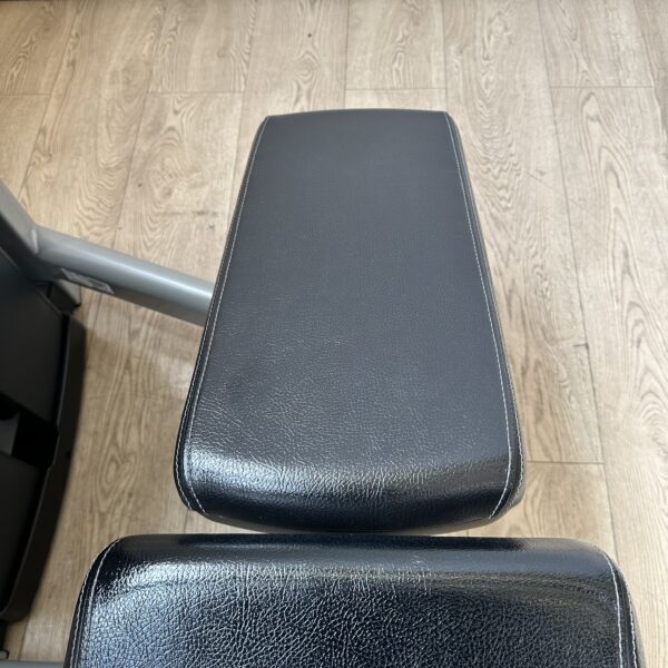 LIFE FITNESS Insignia Series Lying Leg Curl - Image 10