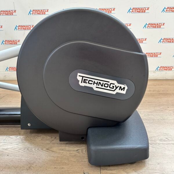 Technogym Synchro Forma Cross Trainer - Image 7