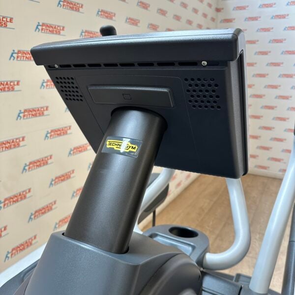 Technogym Excite+ Unity 1000 Vario with Live Software Upgrade - Image 11