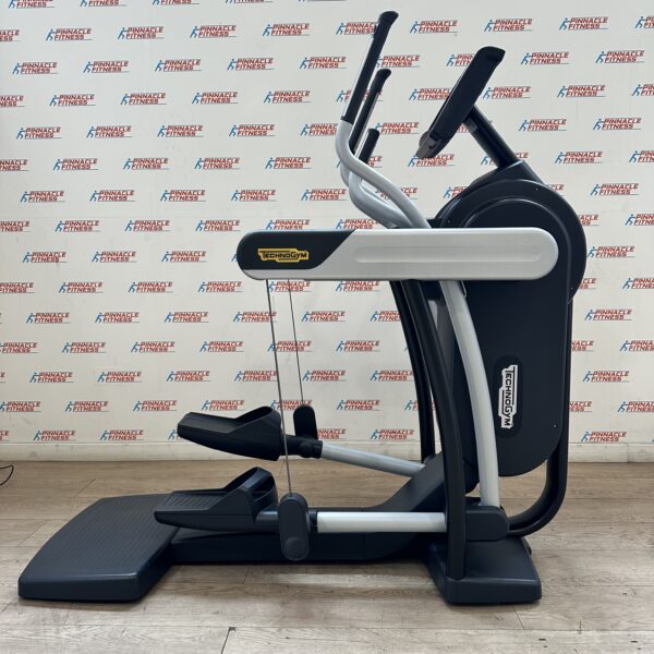 Technogym Excite+ Unity 1000 Vario with Live Software Upgrade - Image 6