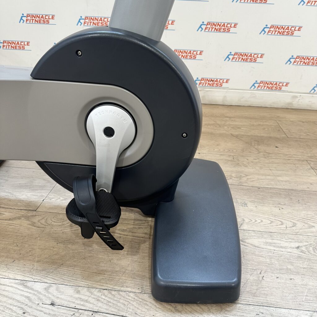 Technogym Excite 500i Upright Bike - Image 9