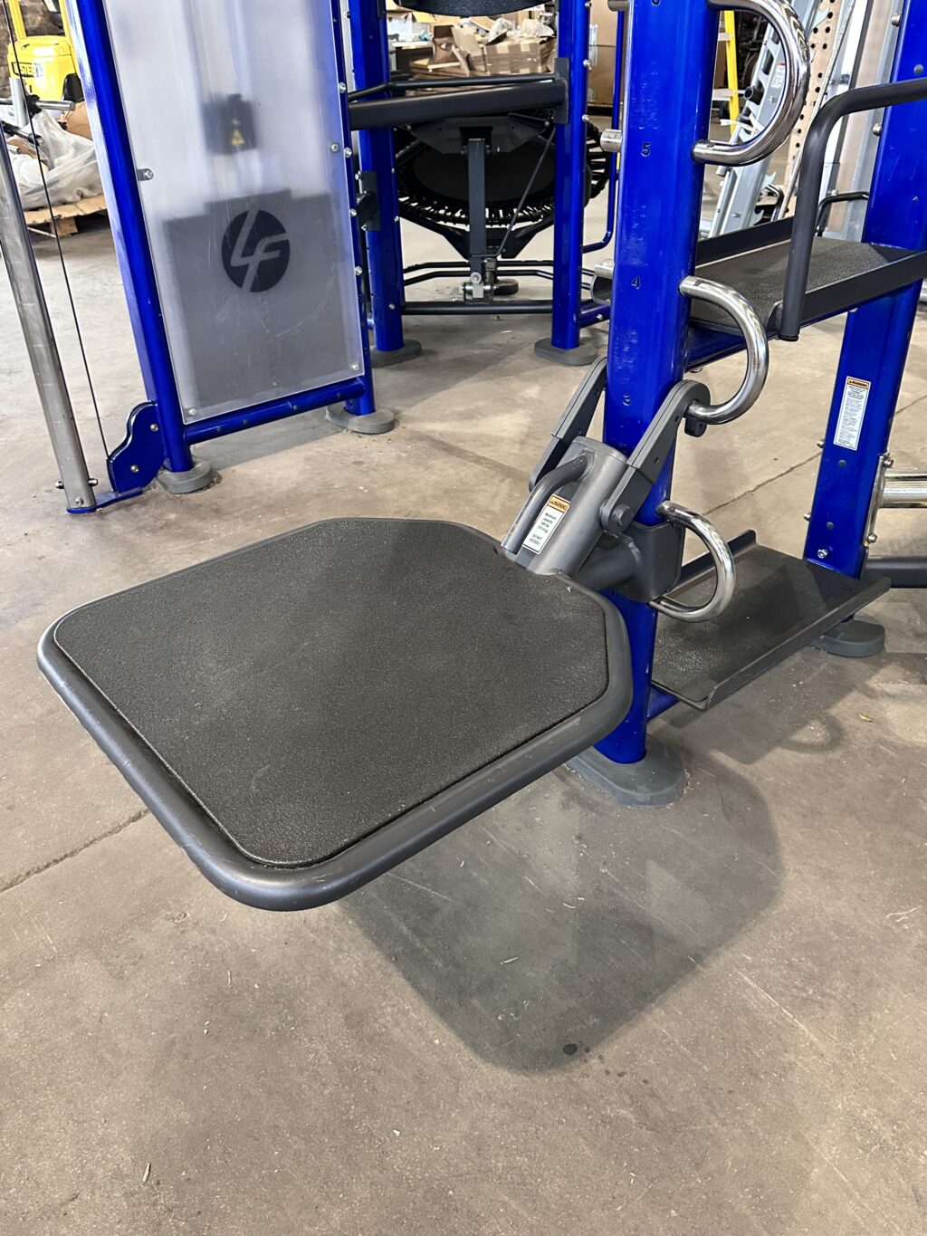 Life Fitness SYNRGY 360XM Group Training Rig (Electric Blue) - Image 17