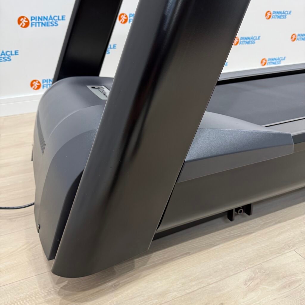 Gym Gear T98e Entertainment Commercial Treadmill - Image 12