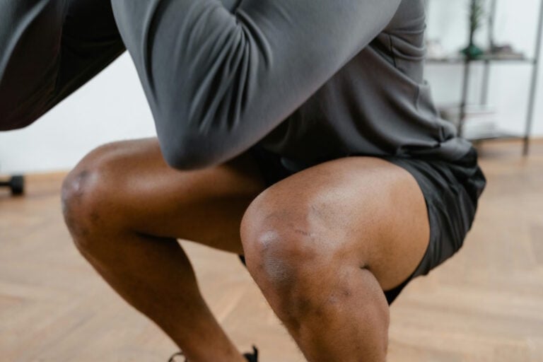 knee strength and leg extension machine