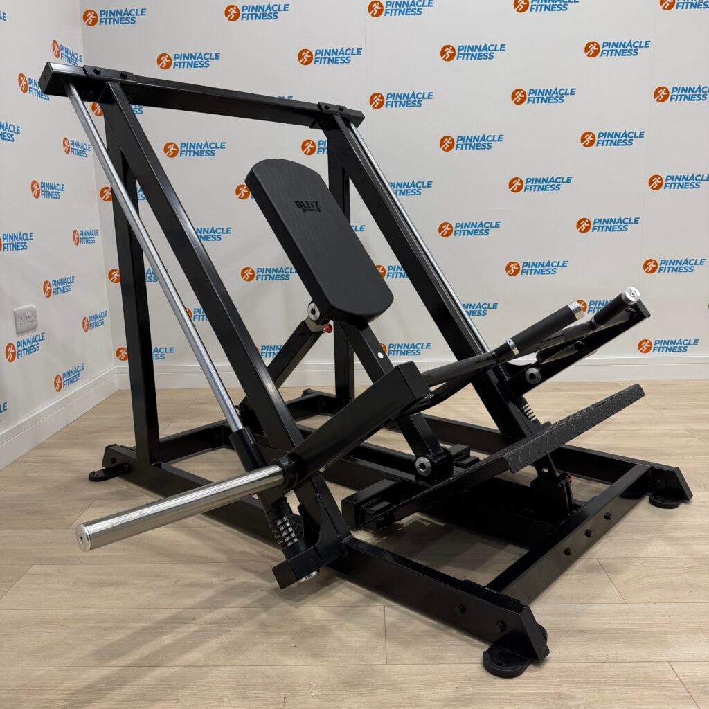 Linear Back Row by BLITZ FITNESS Linear Back Row by BLITZ FITNESS
