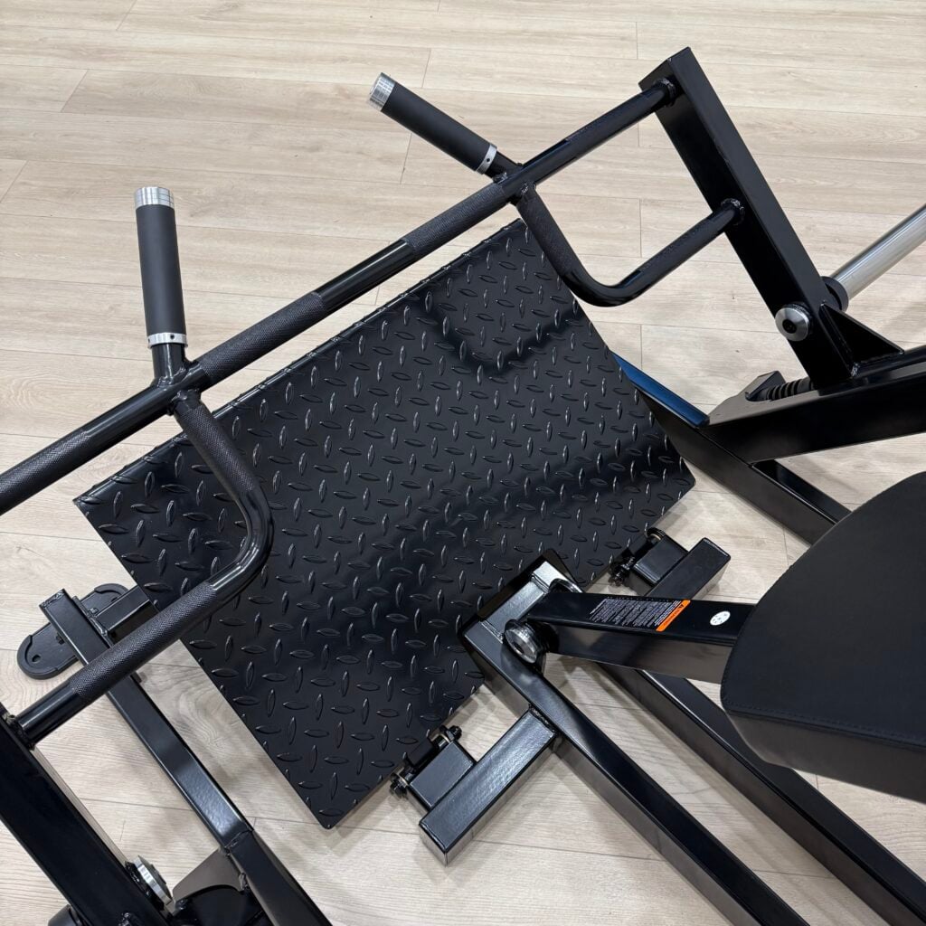 Linear Back Row by BLITZ FITNESS - Image 10