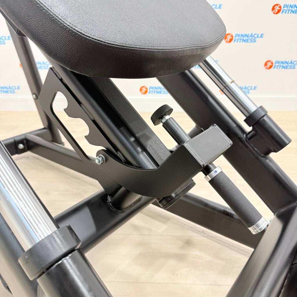 Plate Loaded Linear Hack Squat by BLITZ FITNESS - Image 4