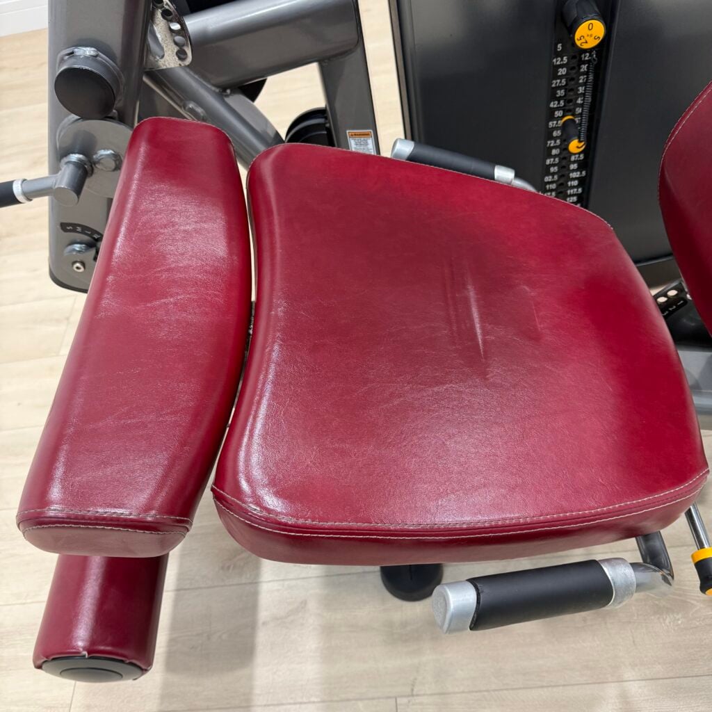 Life Fitness Insignia Series Leg Extension - Image 8