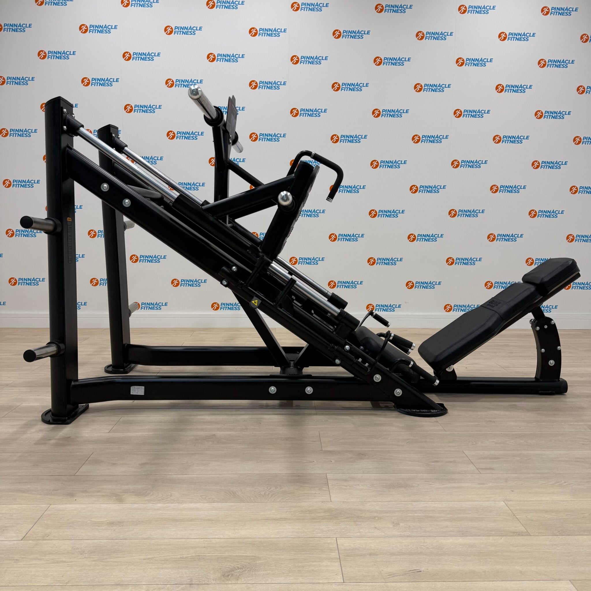Plate Loaded Linear Leg Press by Blitz Fitness