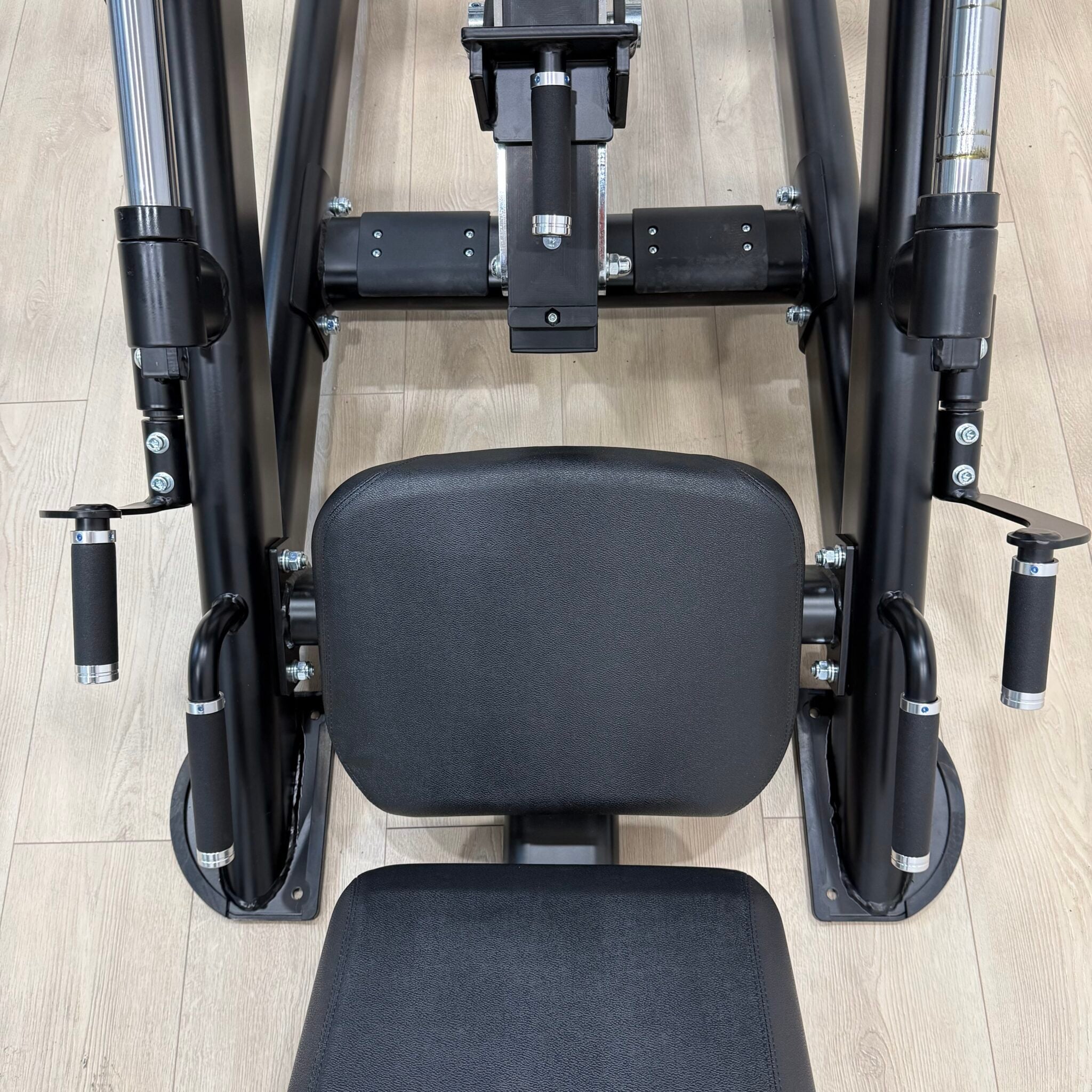 Plate Loaded Linear Leg Press by Blitz Fitness