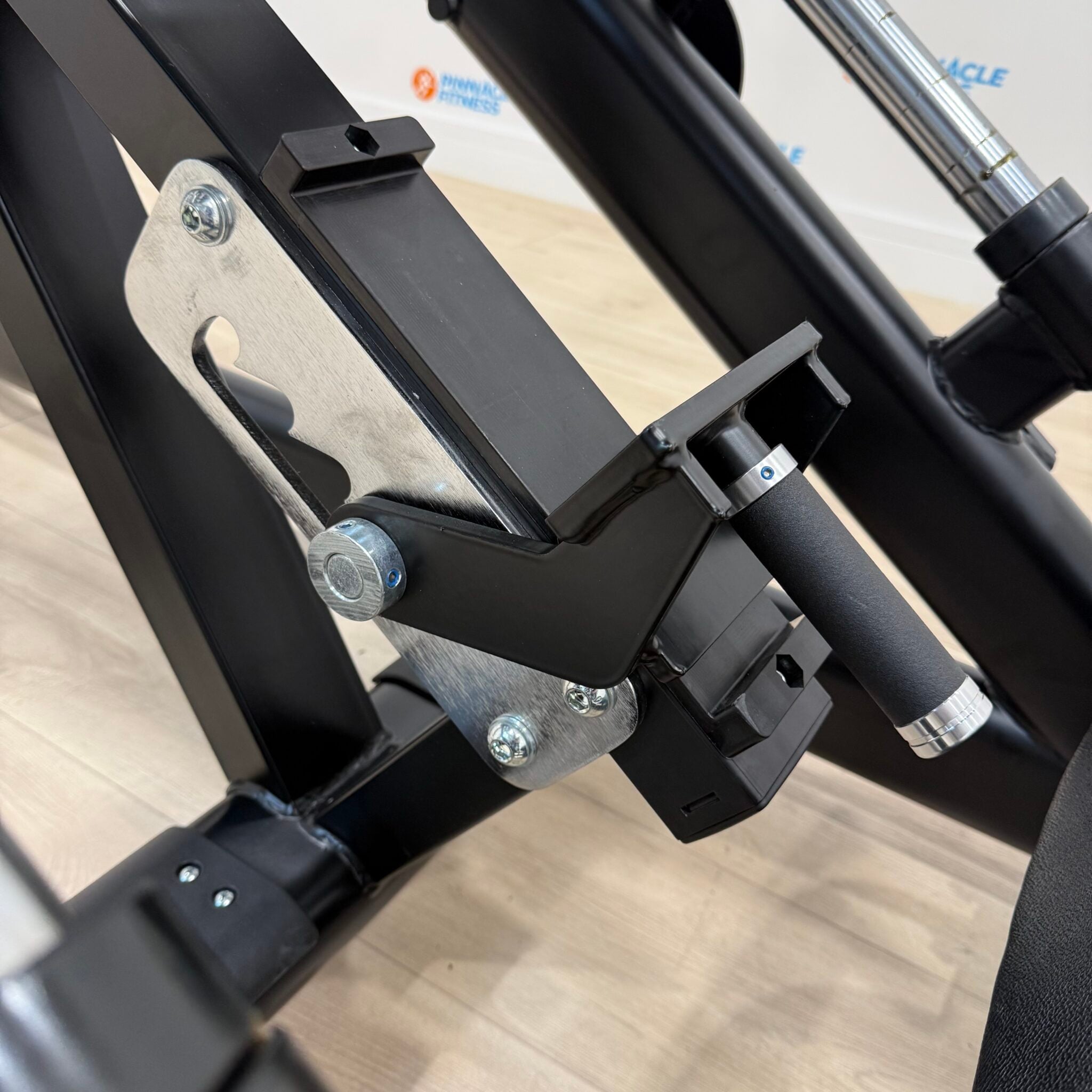 Plate Loaded Linear Leg Press by Blitz Fitness