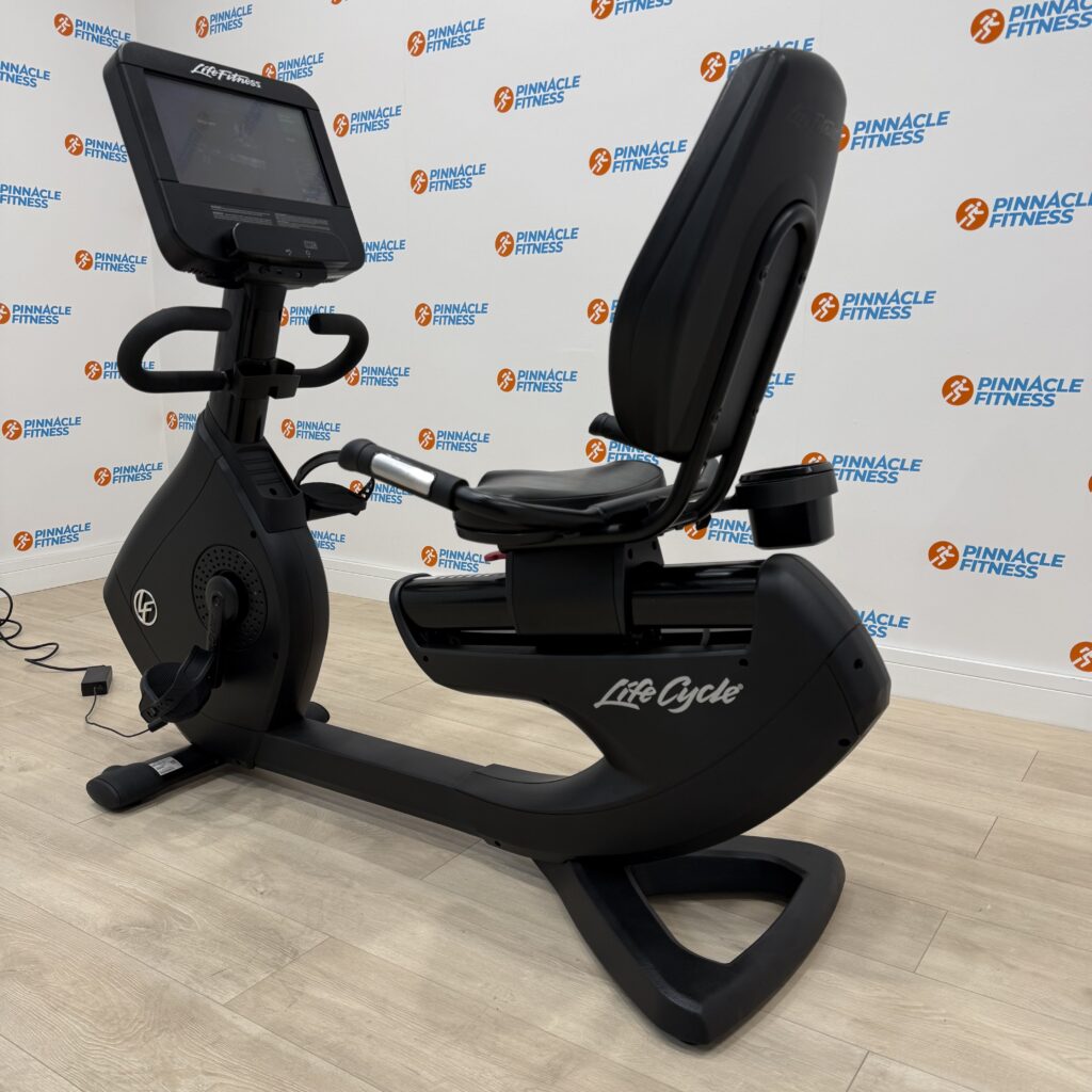 Life Fitness 95R Elevation Series Recumbent Bike with Discover Si Console (Onyx Black) - Image 4