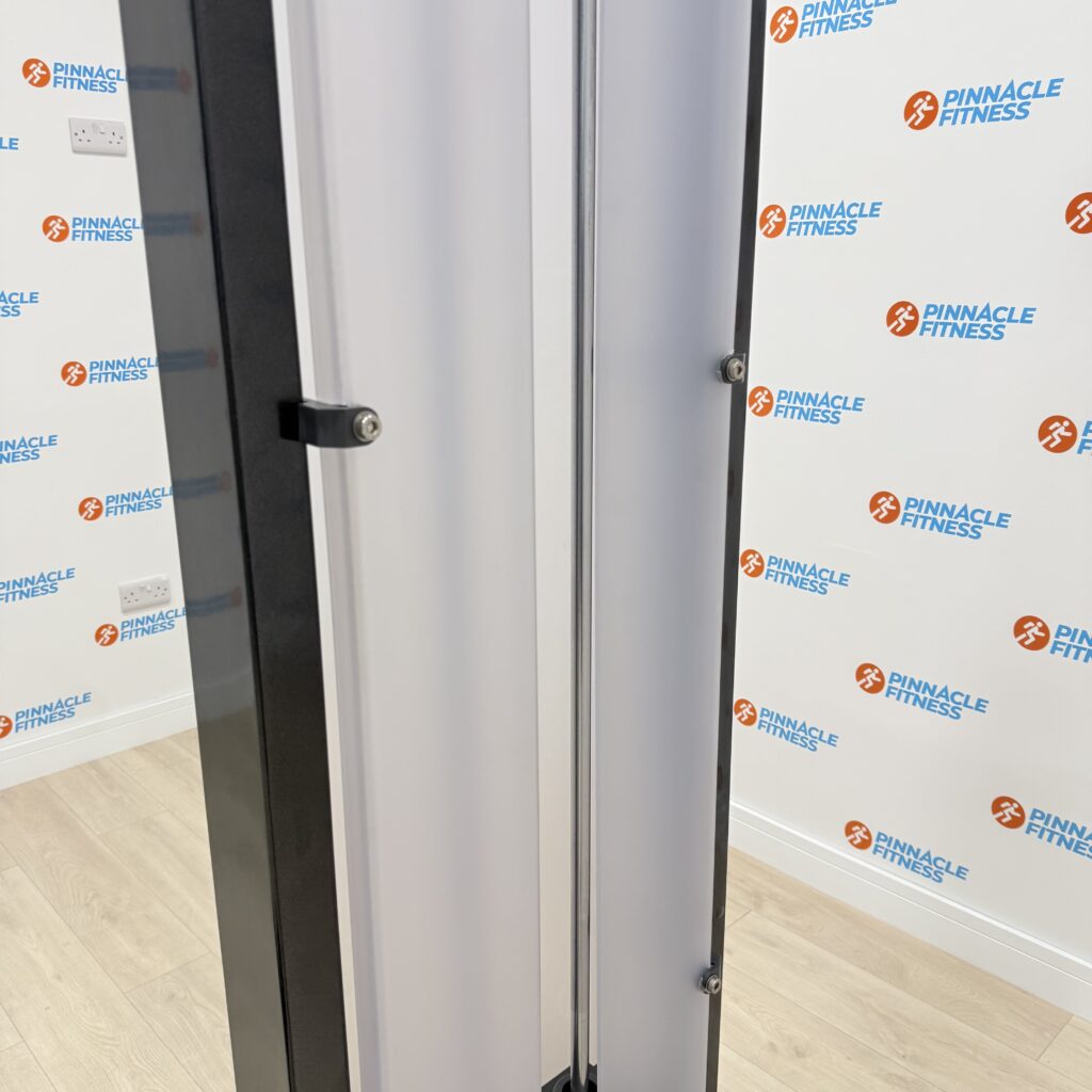 Hammer Strength Select Lat Pulldown - Image 12