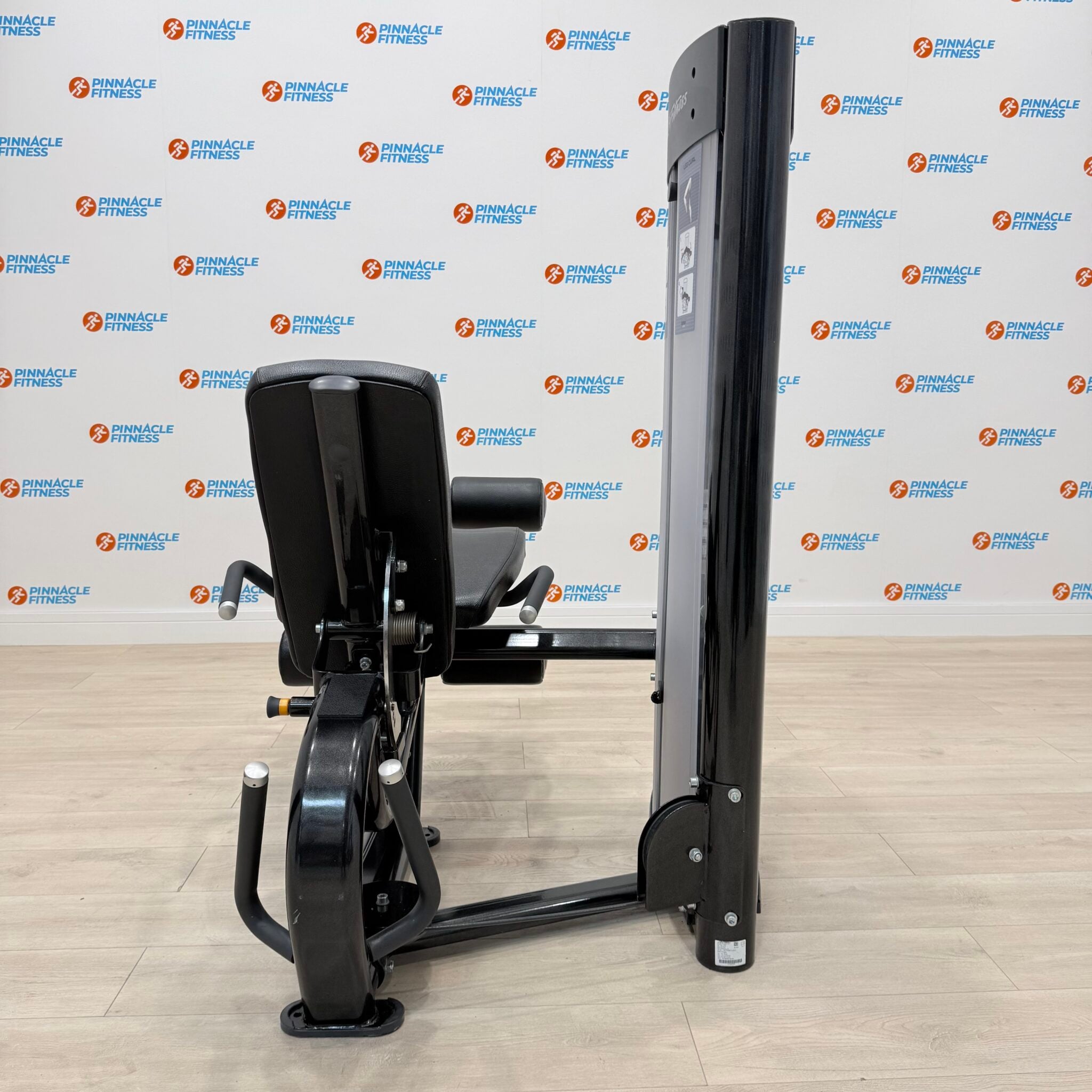 Life Fitness Optima Series Dual Purpose Leg Extension / Leg Curl (Onyx Black)